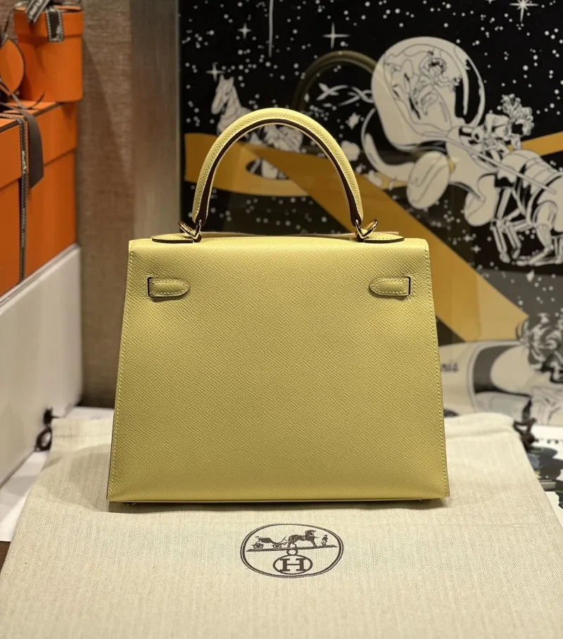 Alternative view of Hermes Pale Yellow Kelly Leather Handbag 62