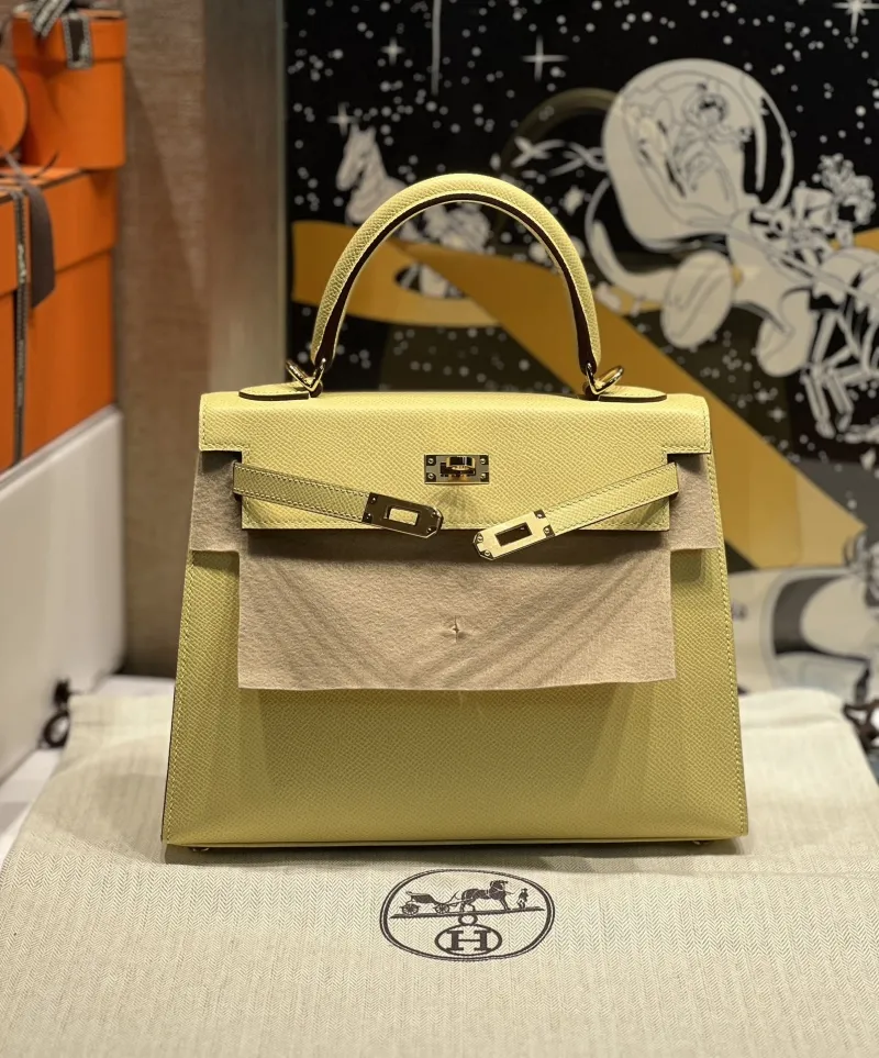 Hermes Pale Yellow Kelly Leather Handbag 62 - Image 3