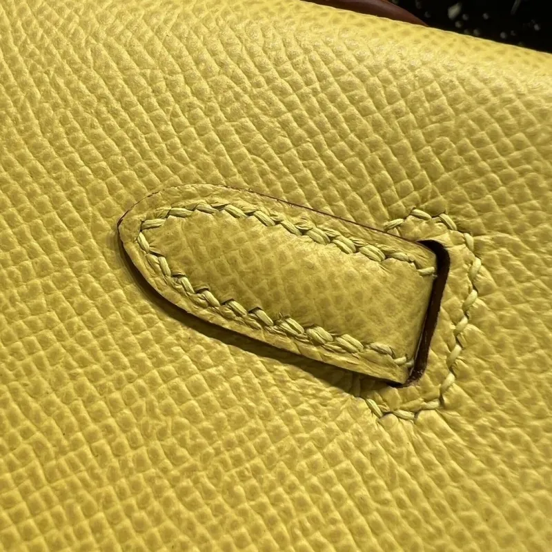 Hermes Pale Yellow Kelly Leather Handbag 62 - Image 5