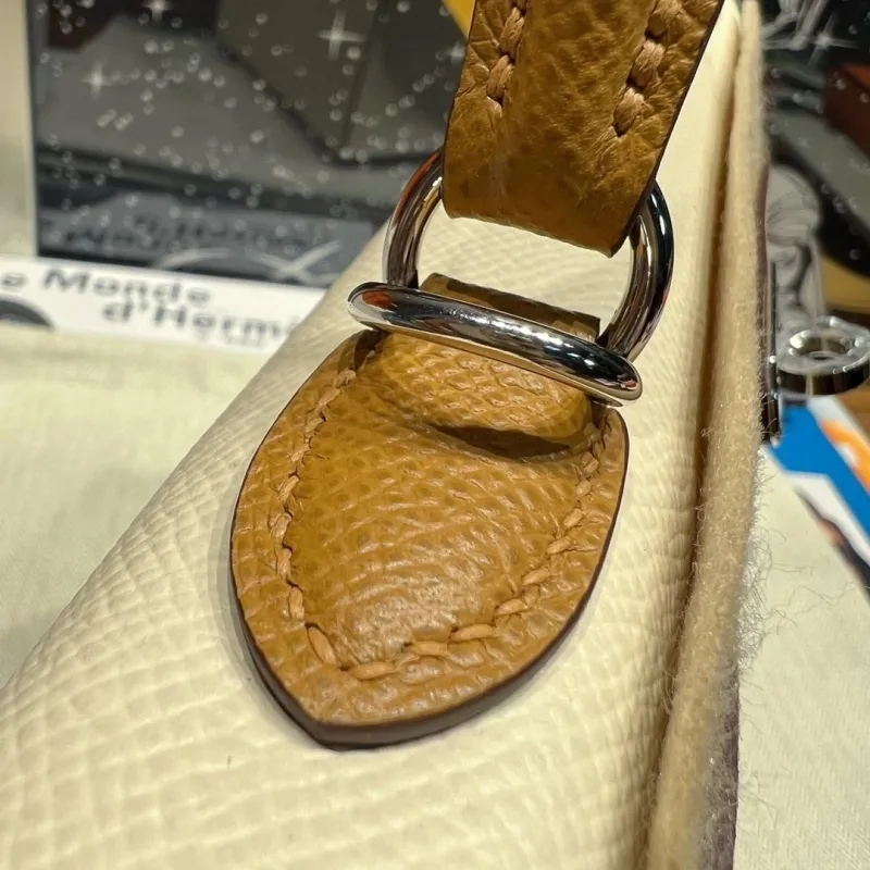 Hermes Cream Tan Kelly Leather Handbag - Image 5
