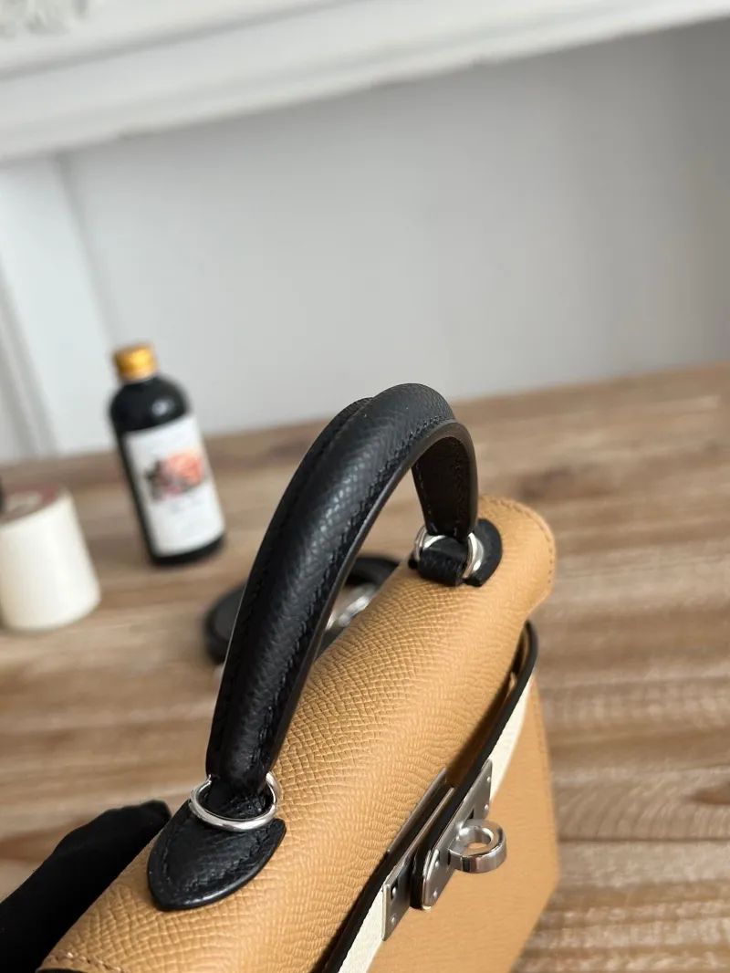 Hermes Tan Leather Kelly Crossbody Bag 79 - Image 4