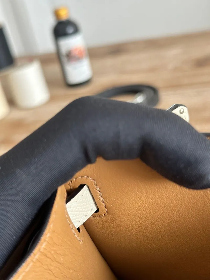 Hermes Tan Leather Kelly Crossbody Bag 79 - Image 8