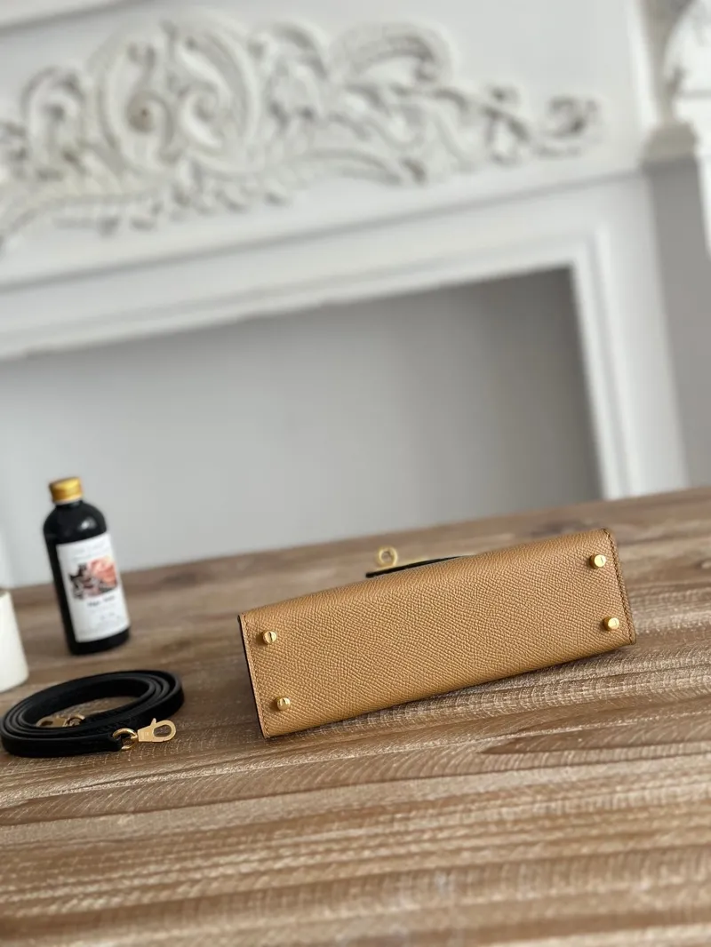 Hermes Kelly 80 Brown Leather Handbag with Black Strap - Image 4