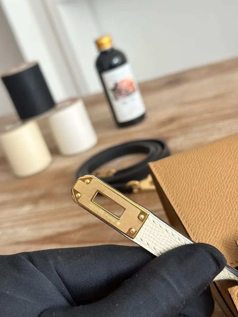 Hermes Kelly 80 Brown Leather Handbag with Black Strap - Image 6