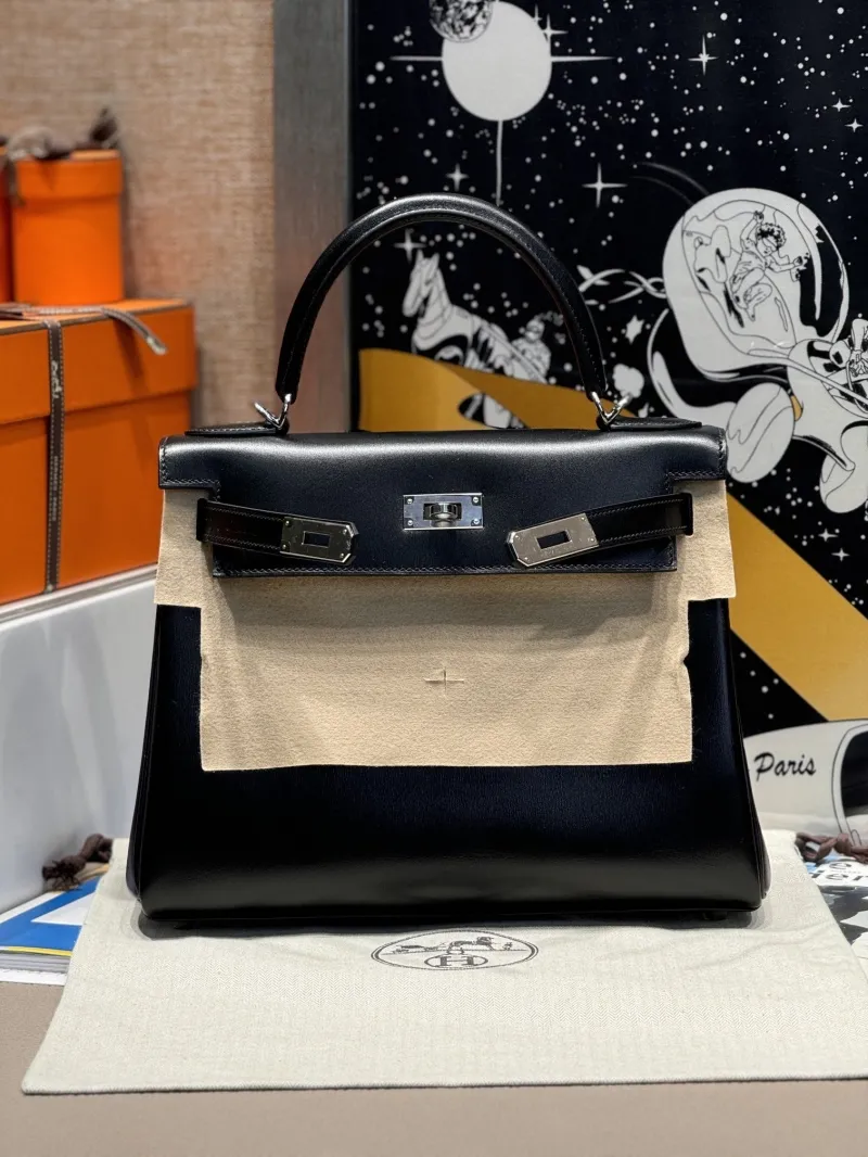 Hermes Black Kelly Handbag 138 - Image 4
