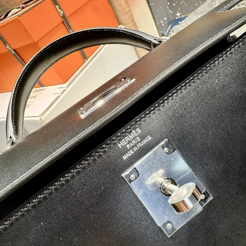 Hermes Black Kelly Handbag 138 - Image 6