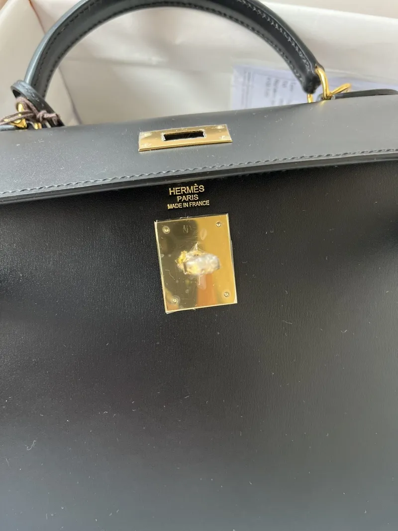Hermes Black Leather Kelly Handbag - Image 5