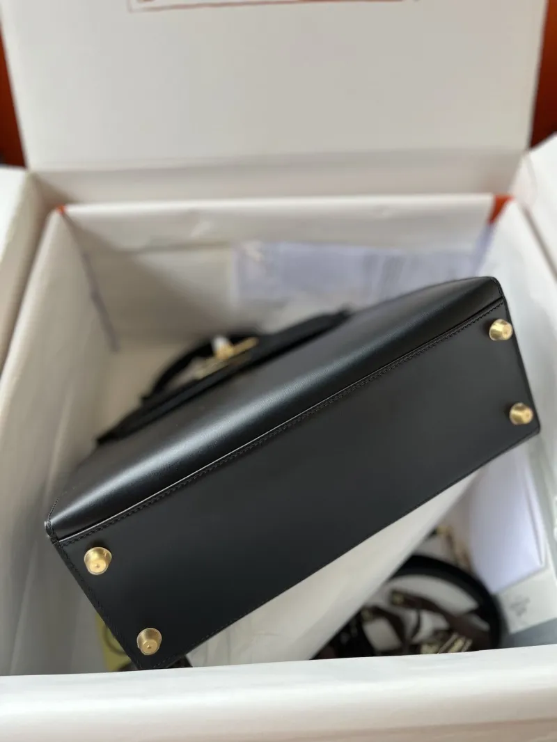 Hermes Black Leather Kelly Handbag - Image 8