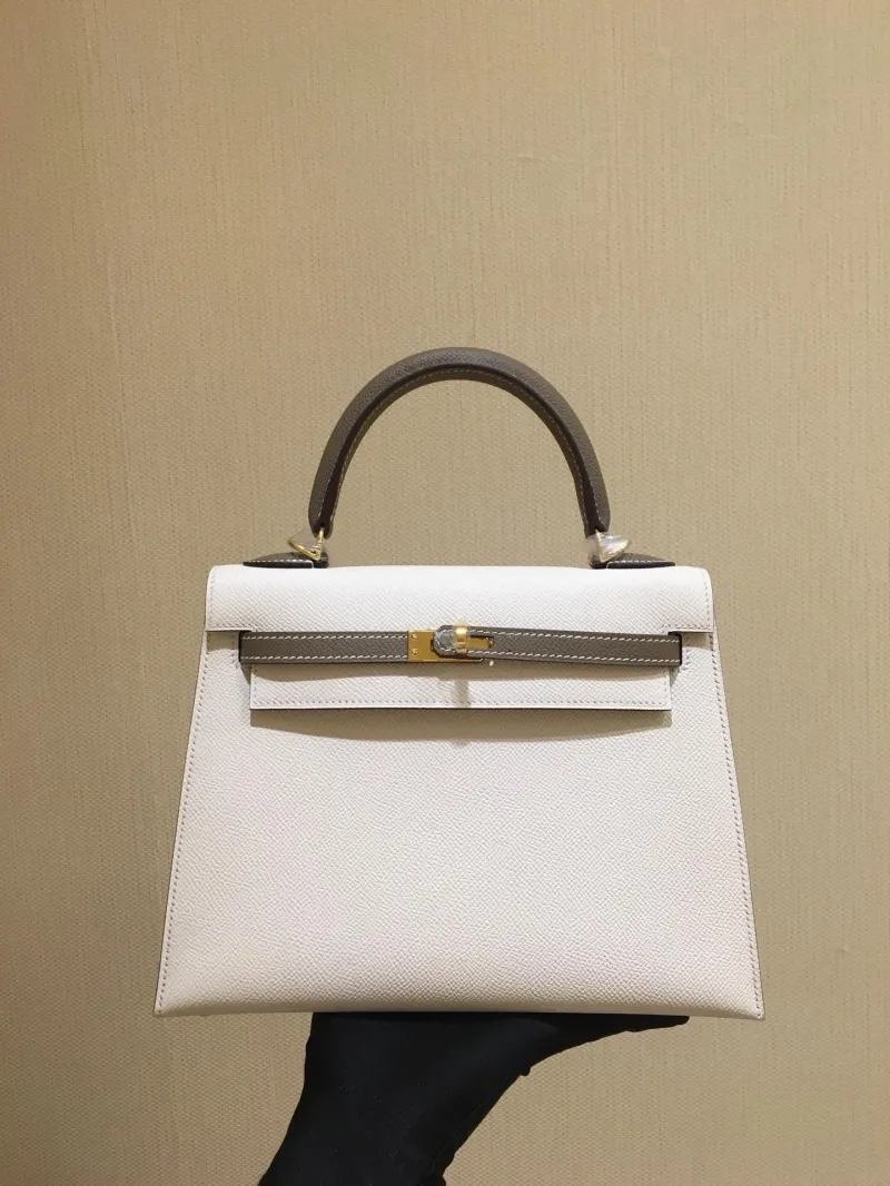 Hermes Kelly Luxury Leather Handbag - Image 5