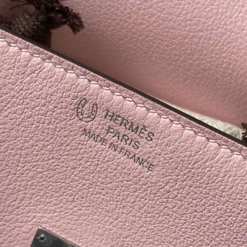 Hermes Pink Kelly Doll Leather Handbag - Image 9