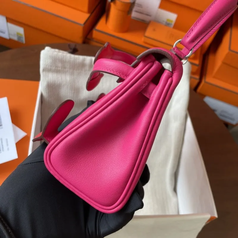 Hermes Pink Kelly Doll Leather Handbag - Image 7