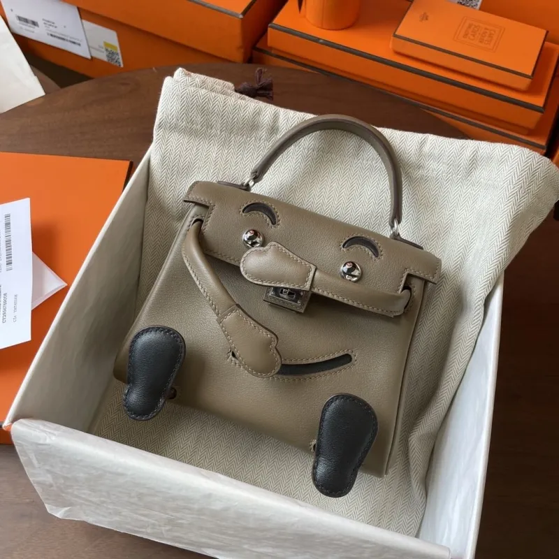 Alternative view of Hermes Etoupe Kelly Doll Leather Handbag