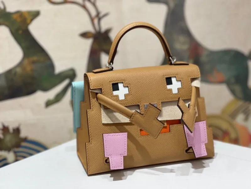 Alternative view of Hermes Kelly Doll Handbag Tan 177