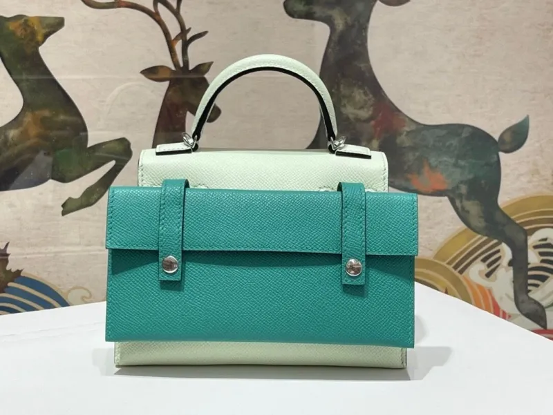 Hermes Kelly 178 Pale Green Handbag - Image 3