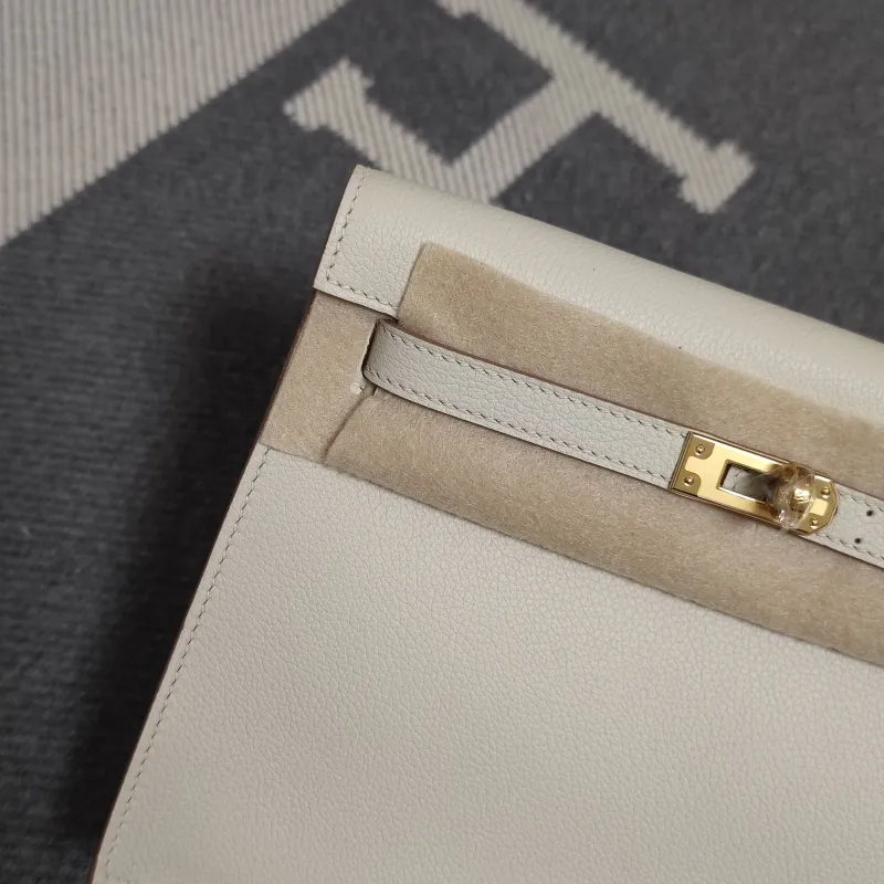 Hermes Off-White Kelly Leather Handbag 183 - Image 4