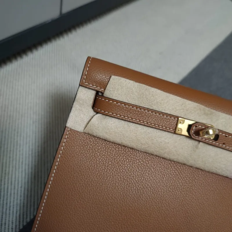 Hermes Brown Kelly Handbag 184 - Image 4