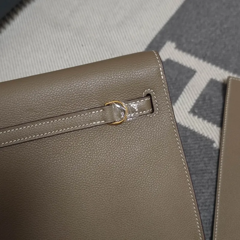 Hermes Taupe Kelly Handbag 185 - Image 5