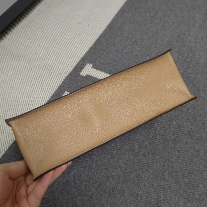 Hermes Tan Leather Kelly Bag 186 - Image 4