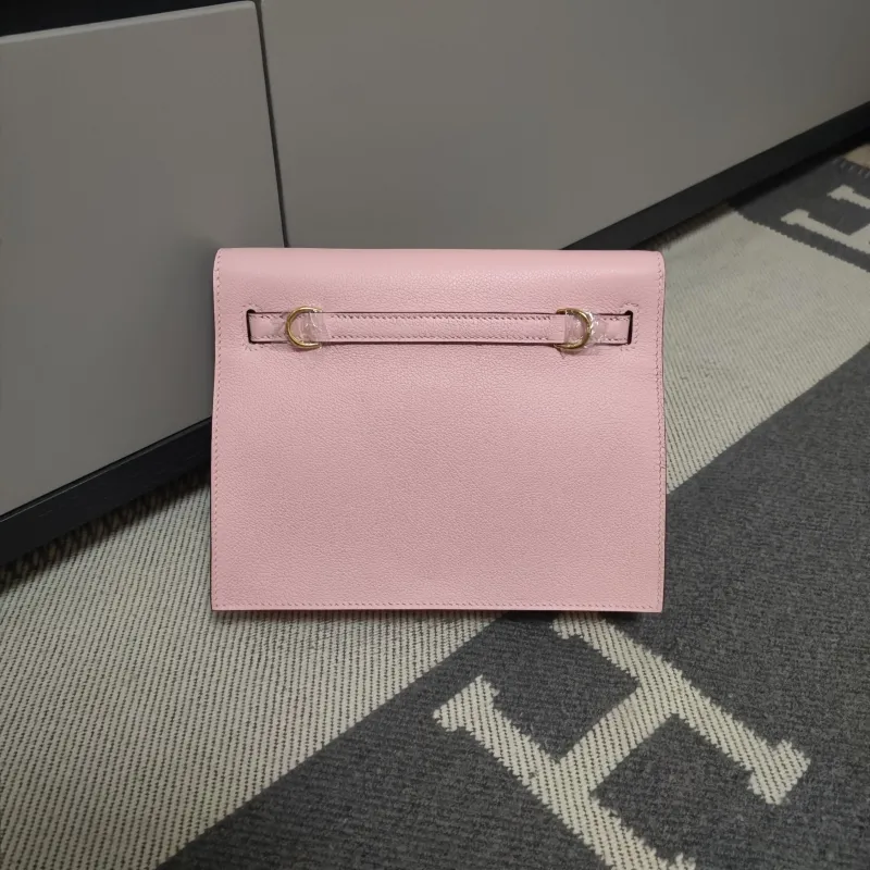 Alternative view of Hermes Pink Leather Kelly Handbag 187