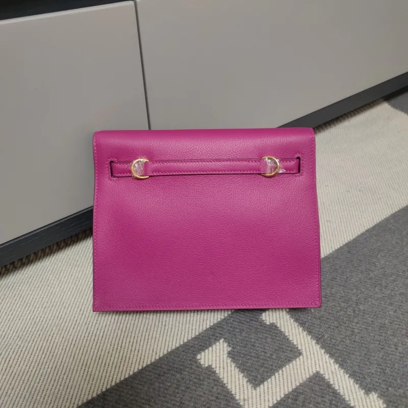 Alternative view of Hermes Kelly Magenta Leather Handbag