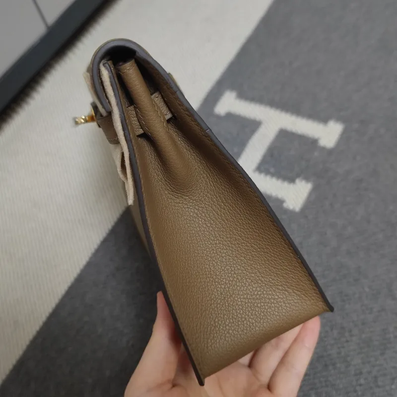 Hermes Taupe Leather Kelly Bag 191 - Image 3