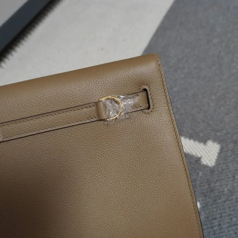 Hermes Taupe Leather Kelly Bag 191 - Image 6