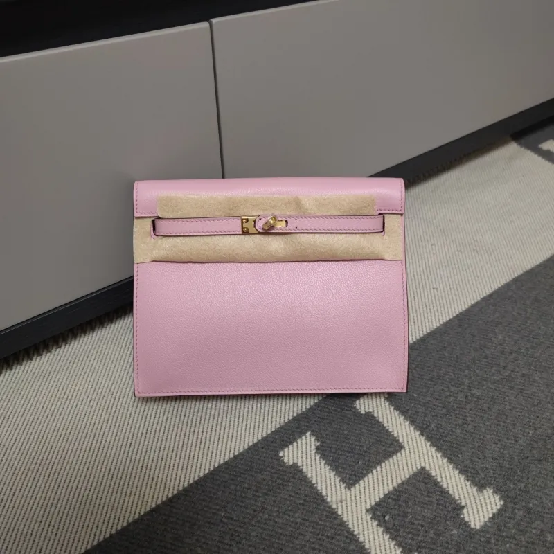 Hermes Pink Kelly Leather Handbag