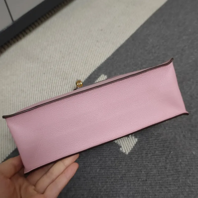 Hermes Pink Kelly Leather Handbag - Image 4