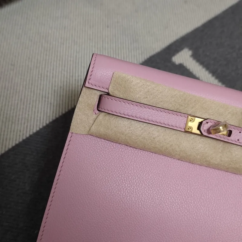 Hermes Pink Kelly Leather Handbag - Image 5