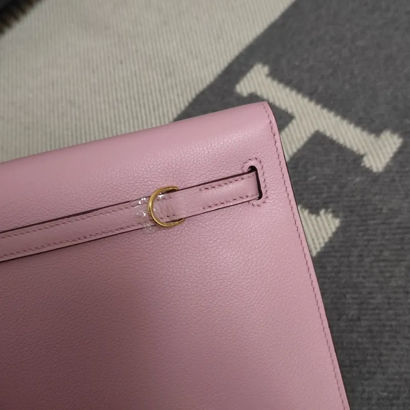 Hermes Pink Kelly Leather Handbag - Image 6