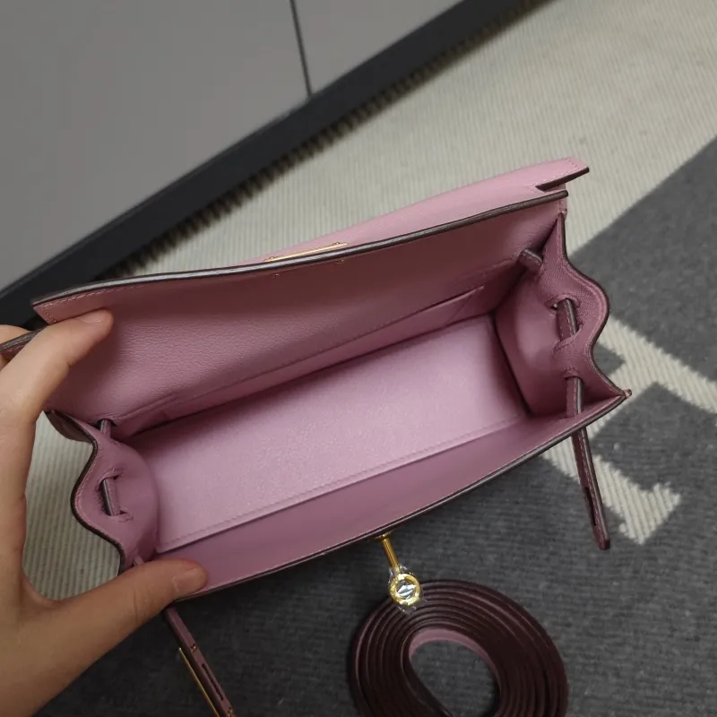Hermes Pink Kelly Leather Handbag - Image 9