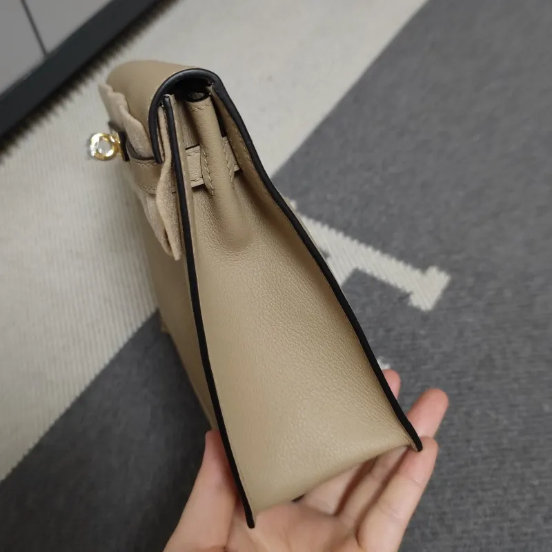 Hermes Beige Kelly Handbag 201 - Image 3