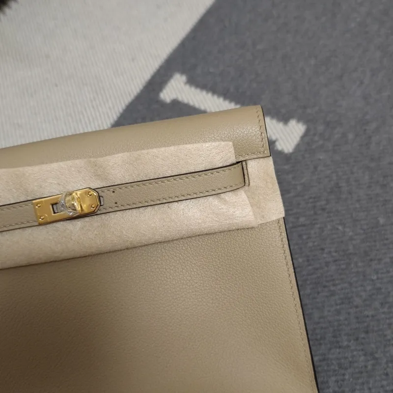 Hermes Beige Kelly Handbag 201 - Image 5