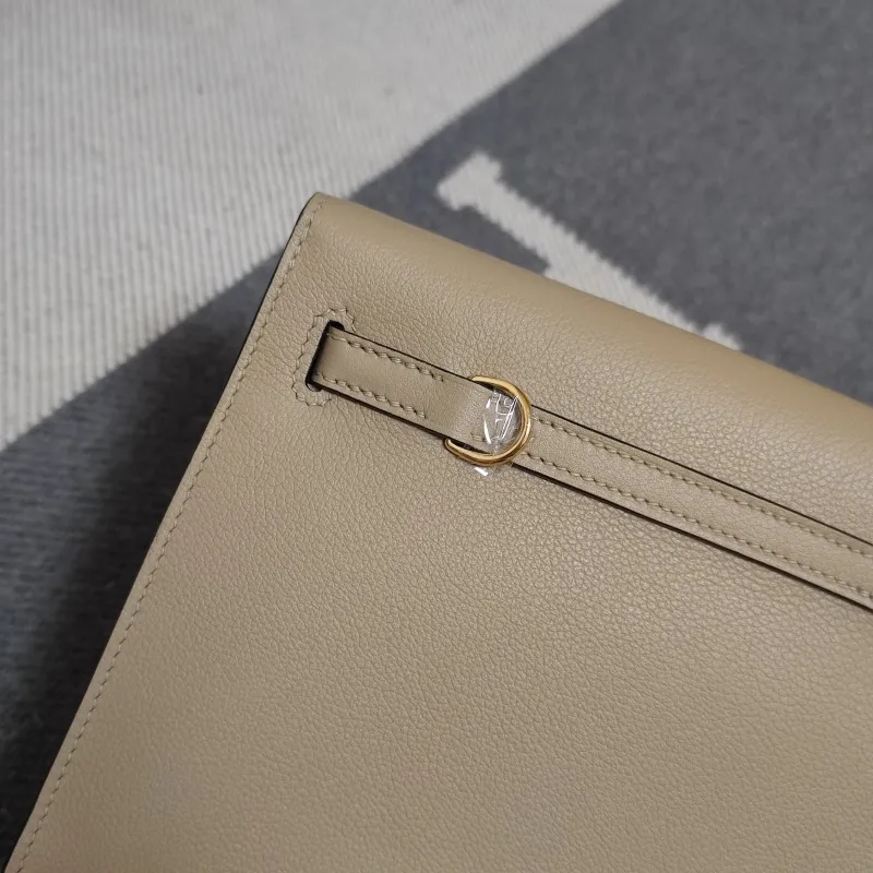 Hermes Beige Kelly Handbag 201 - Image 6