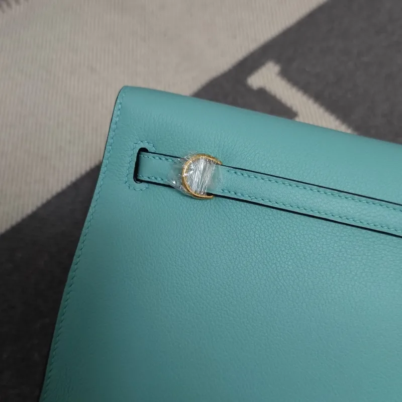 Hermes Turquoise Kelly Leather Handbag - Image 6