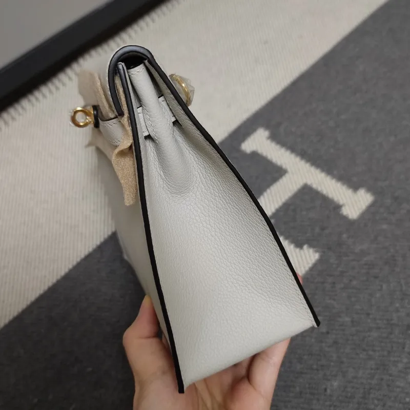 Hermes Kelly 206 Light Gray Leather Handbag - Image 3