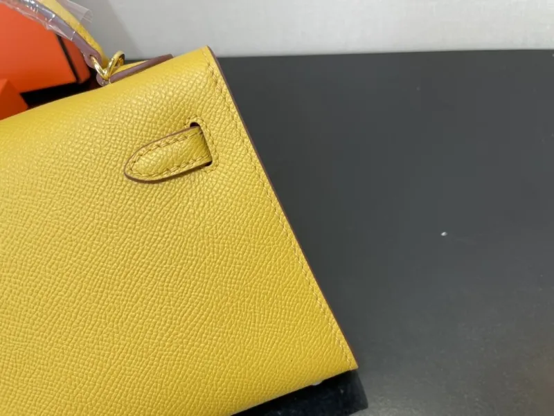 Hermes Yellow Kelly Handbag 234 - Image 3