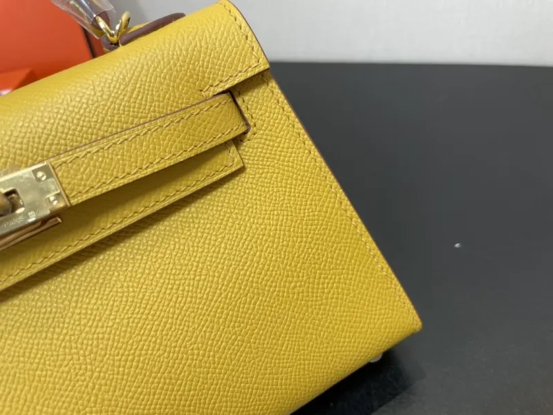 Hermes Yellow Kelly Handbag 234 - Image 5