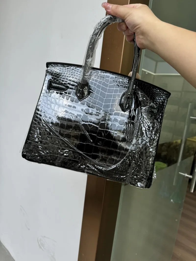 Alternative view of Hermes Kelly Bags-510