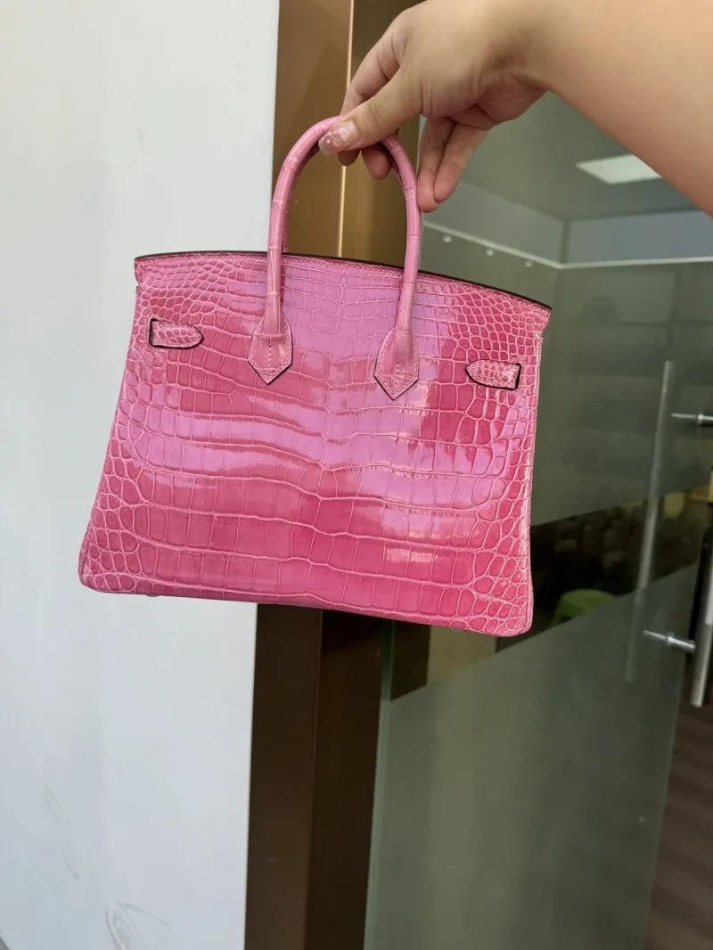 Alternative view of Hermes Pink Crocodile Leather Kelly Handbag 533