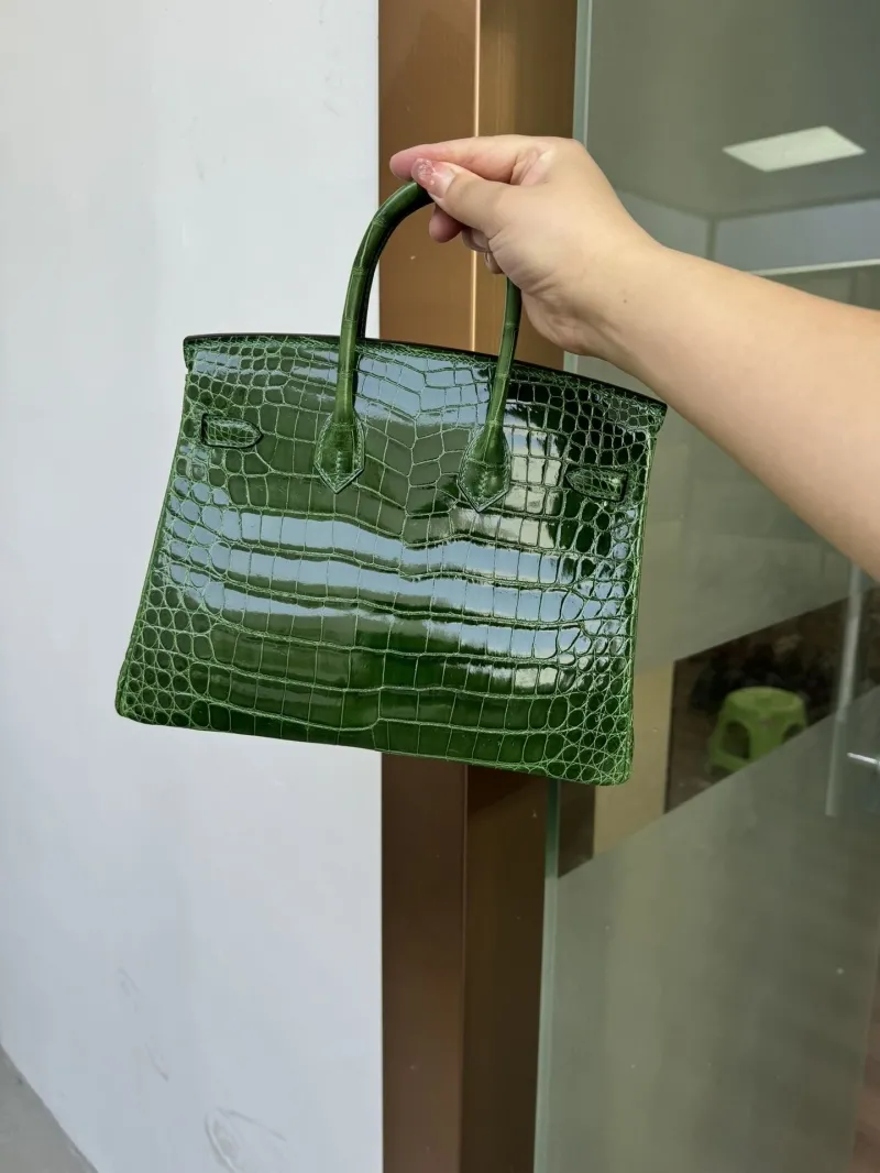 Alternative view of Hermes Green Crocodile Leather Kelly Handbag 534