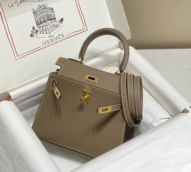 Alternative view of Hermes Etoupe Kelly Leather Handbag 545