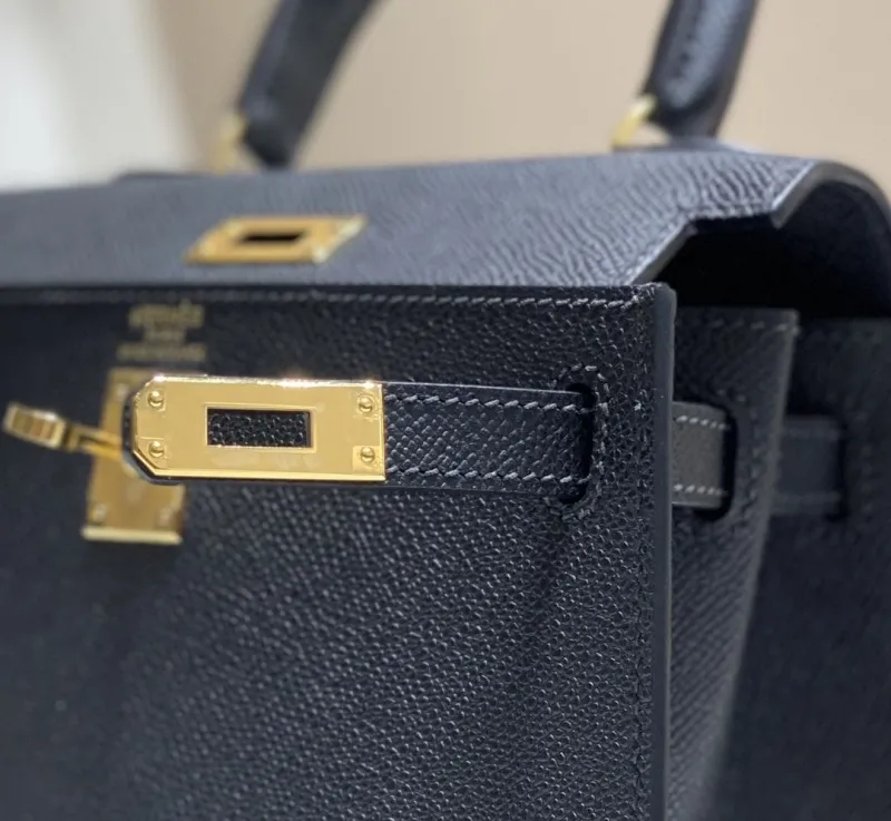 Hermes Black Leather Kelly Handbag - Image 5