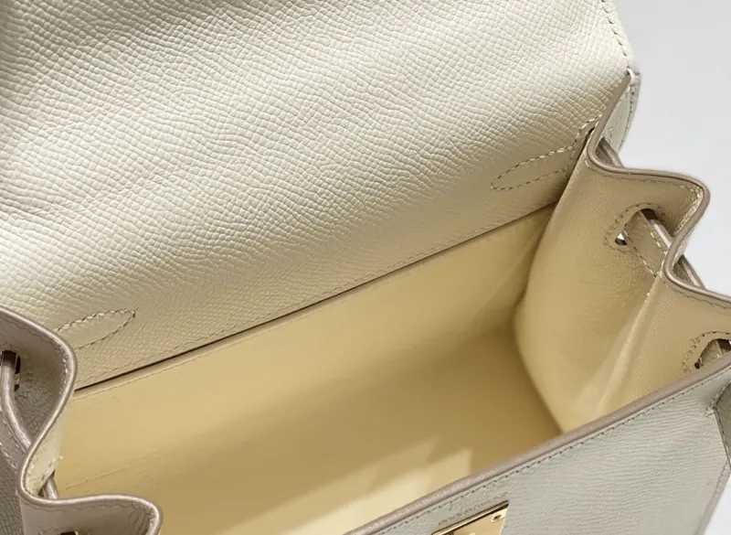 Hermes Cream Kelly Bag 547 - Image 9