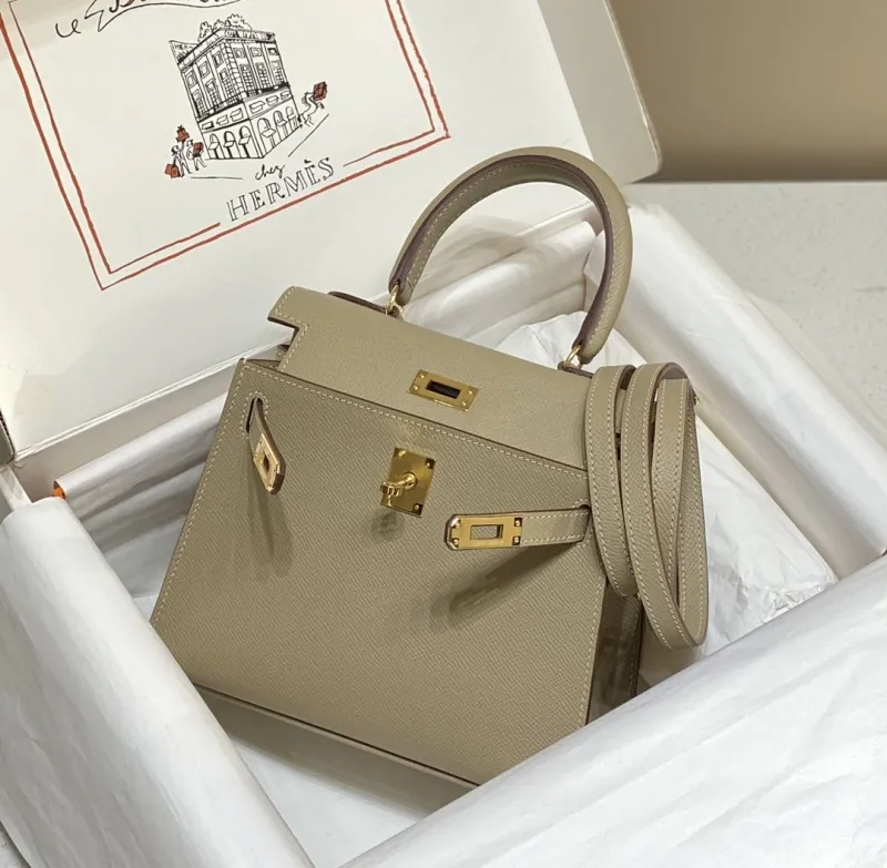 Hermes Beige Kelly Leather Handbag 549