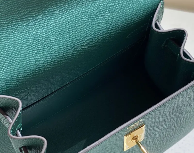 Hermes Green Kelly Handbag 552 - Image 9