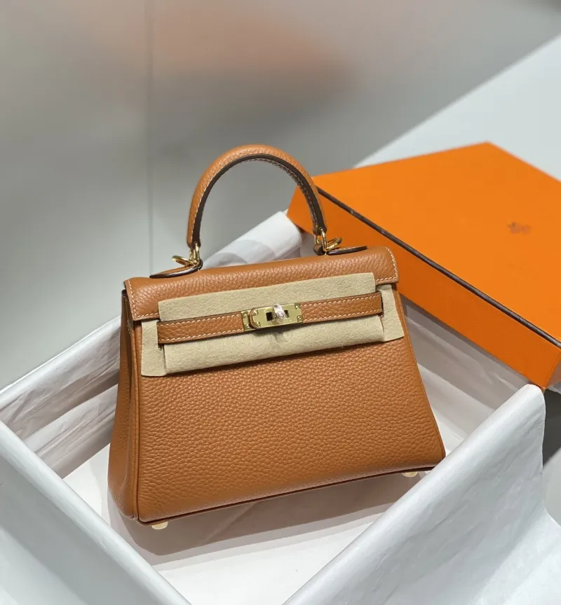 Hermes Tan Kelly Handbag 554