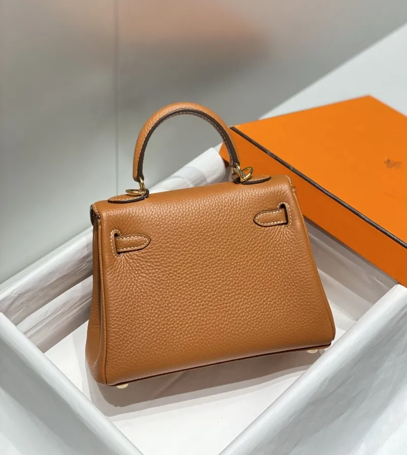 Alternative view of Hermes Tan Kelly Handbag 554