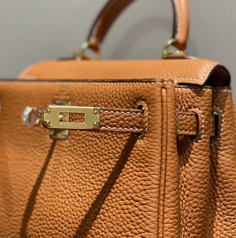 Hermes Tan Kelly Handbag 554 - Image 6