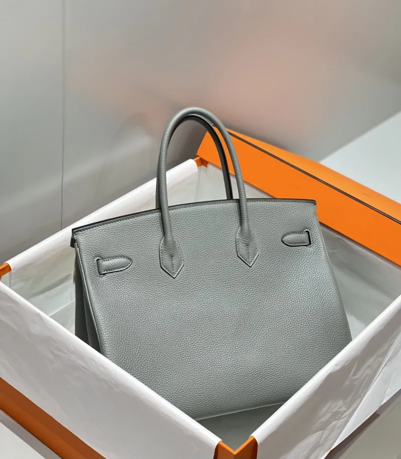Alternative view of Hermes Gray Leather Kelly Handbag 557